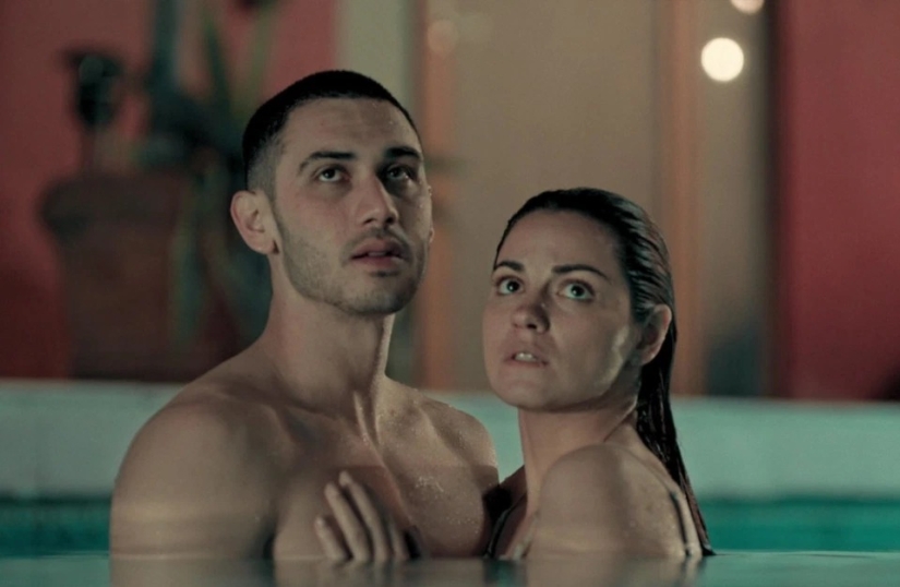 Let's let off steam! 10 hottest Shower scenes from Popular TV series