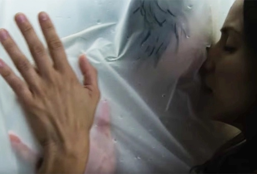 Let's let off steam! 10 hottest Shower scenes from Popular TV series