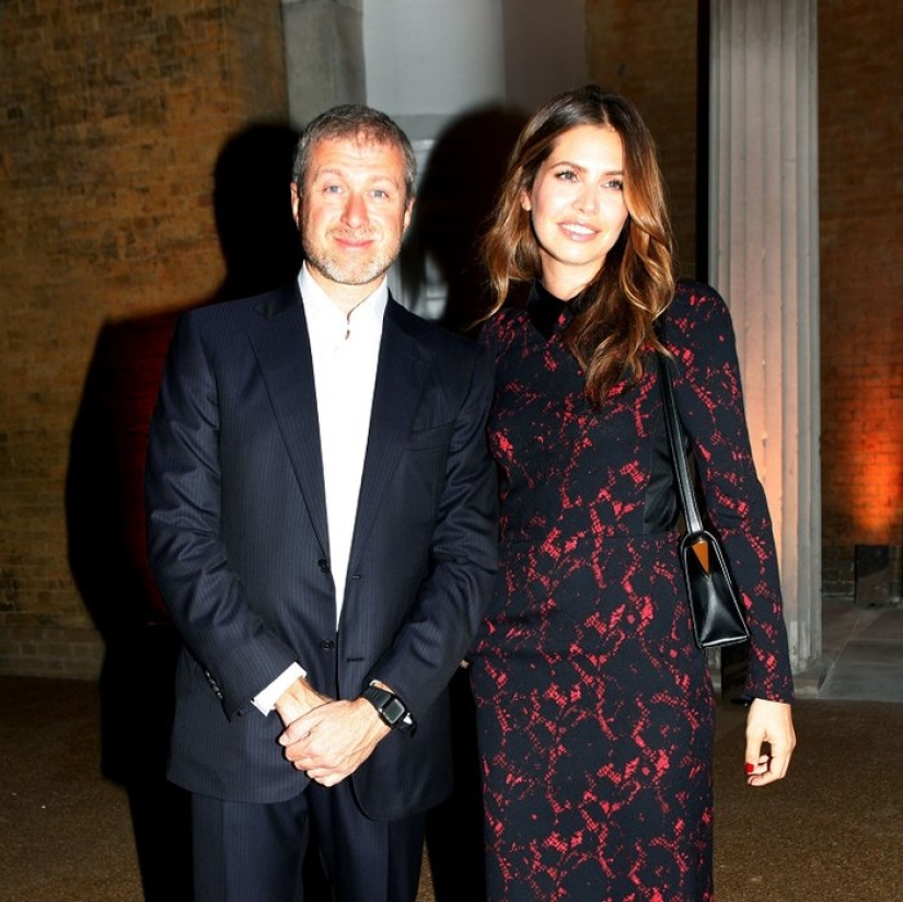 "Lip is not a fool!": 5 men Dasha Zhukova — ex-wife of Roman Abramovich "Lip is not a fool!": 5 men Dasha Zhukova — ex-wife of Roman Abramovich