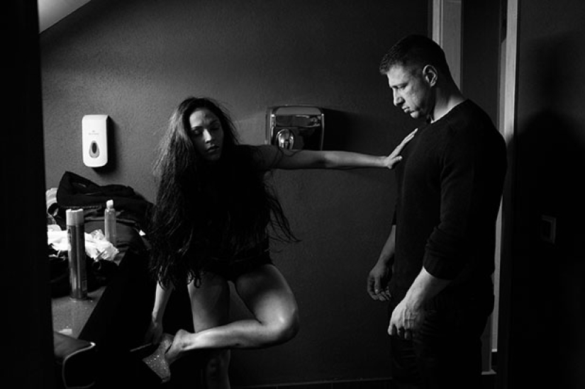 "Llámame Marta" : la historia de una estrella porno española en fotos