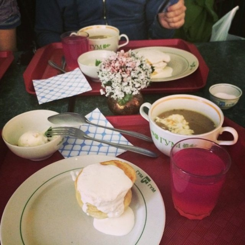 Lo que almuerzan las personas de diferentes profesiones en todo el mundo