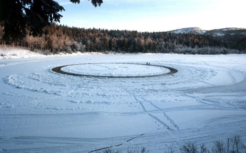 Locals say an ancient deity lives there: a perfectly round lake with a floating island excites the minds of scientists