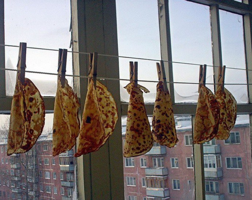 Look at you, Maslenitsa! Well, let's go jokes about pancakes