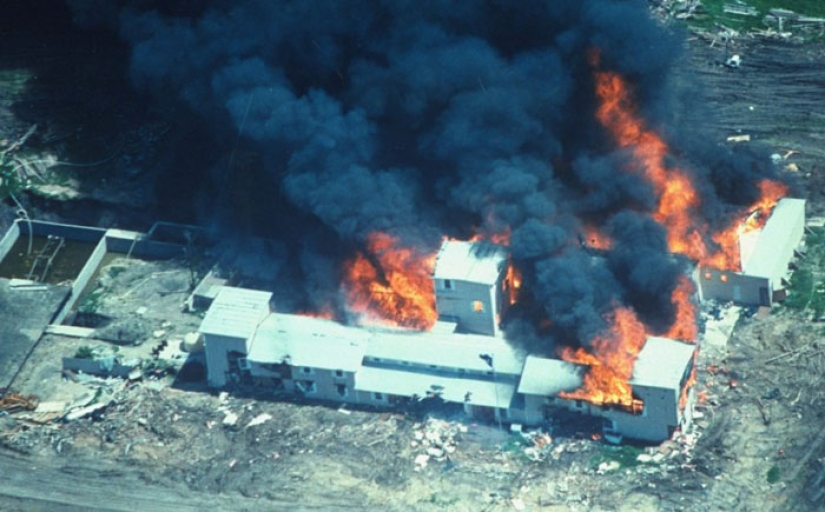 Los 10 suicidios masivos más horribles en la historia de la humanidad Los 10 suicidios masivos más horribles en la historia de la humanidad