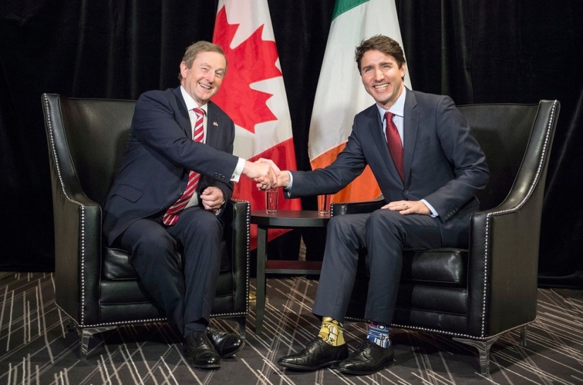 Los calcetines en Canadá son más que calcetines: las 11 parejas brillantes de Justin Trudeau Los calcetines en Canadá son más que calcetines: las 11 parejas brillantes de Justin Trudeau