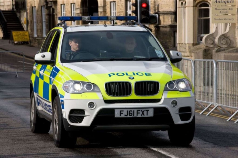 Los mejores coches de policía del mundo. Los mejores coches de policía del mundo.