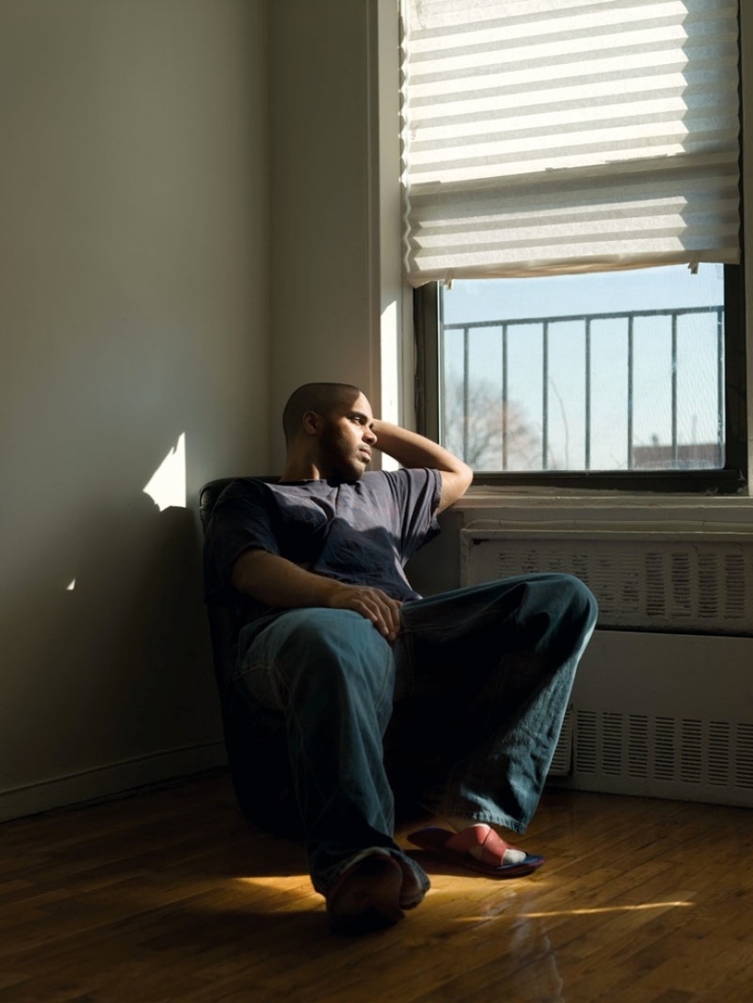 Los operadores del servicio de "sexo telefónico" revelan las fantasías secretas de sus clientes en el proyecto fotográfico de Phil Toledano