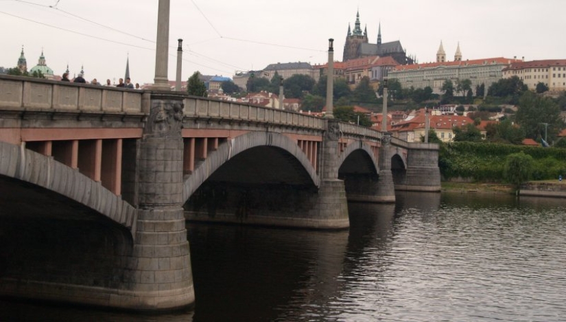 Los puentes más fascinantes de Praga Los puentes más fascinantes de Praga