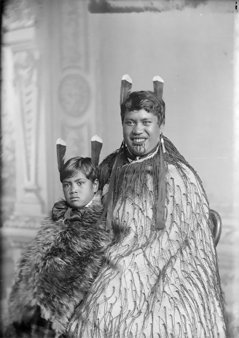 Los tatuajes faciales son una tradición sagrada de las mujeres maoríes