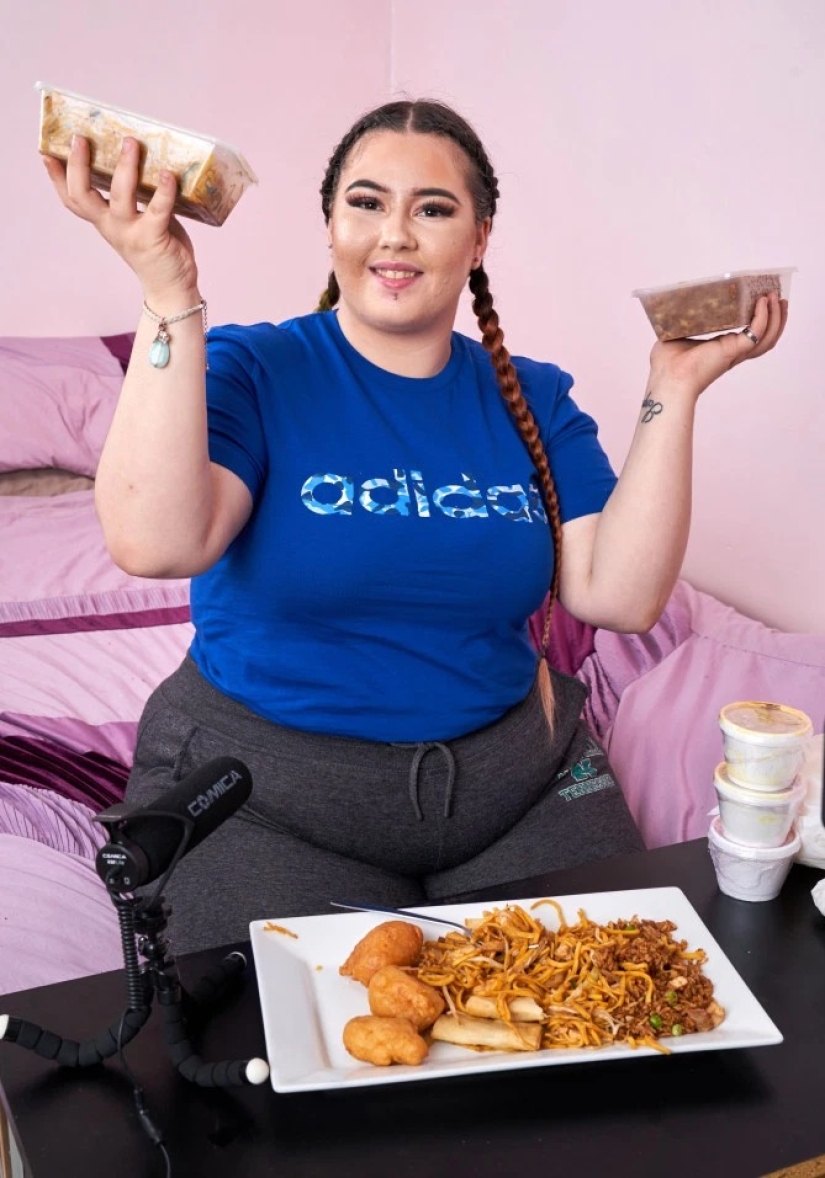 Lugar satisfactorio: la chica renunció a devorar comida rápida frente a la cámara y la subió a YouTube