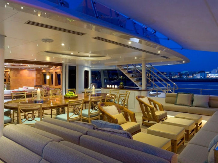 Luxury yachts that can be rented for the winter holidays for a million dollars Luxury yachts that can be rented for the winter holidays for a million dollars