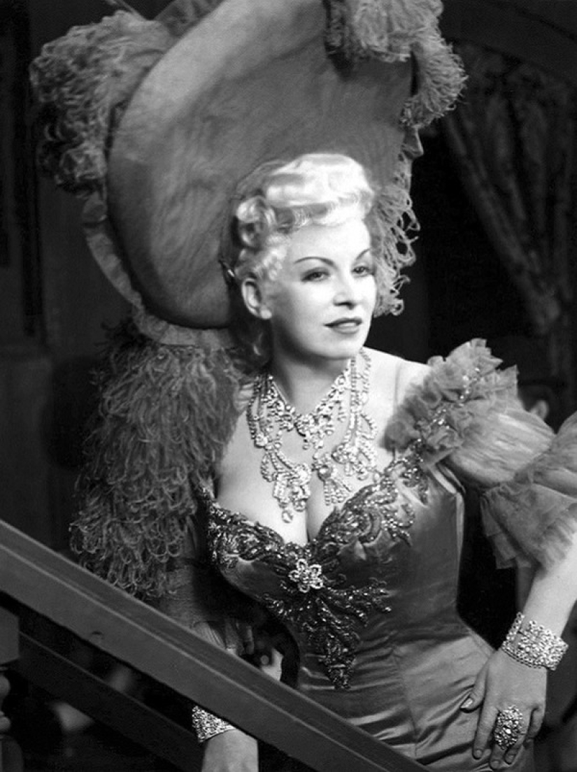 Mae West is a scandalous actress who became America's first sex symbol
