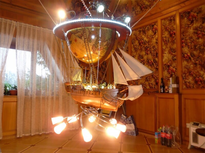 Magic house in Sergievo: dacha on wheels and steampunk museum