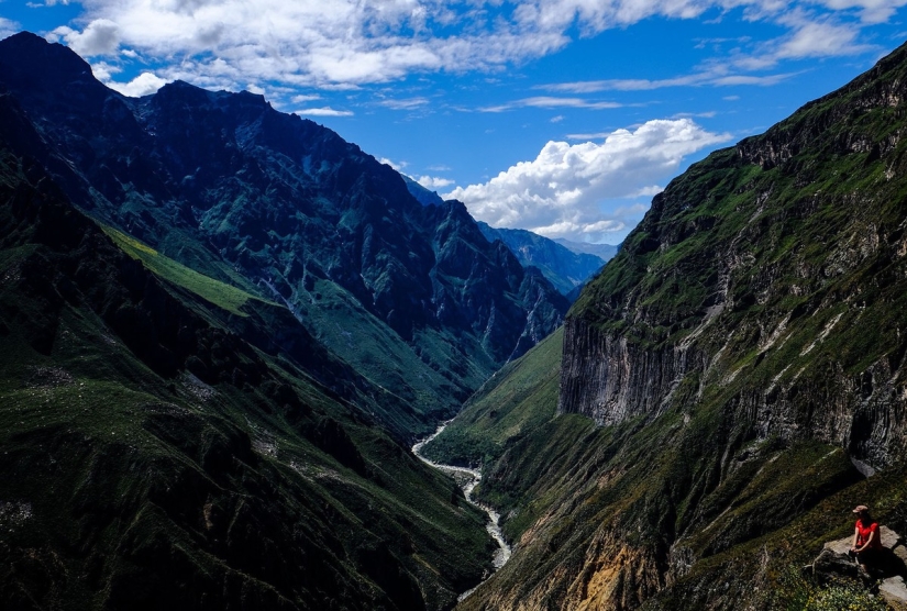 Majestuosas montañas, al ver que comenzará a empacar una mochila