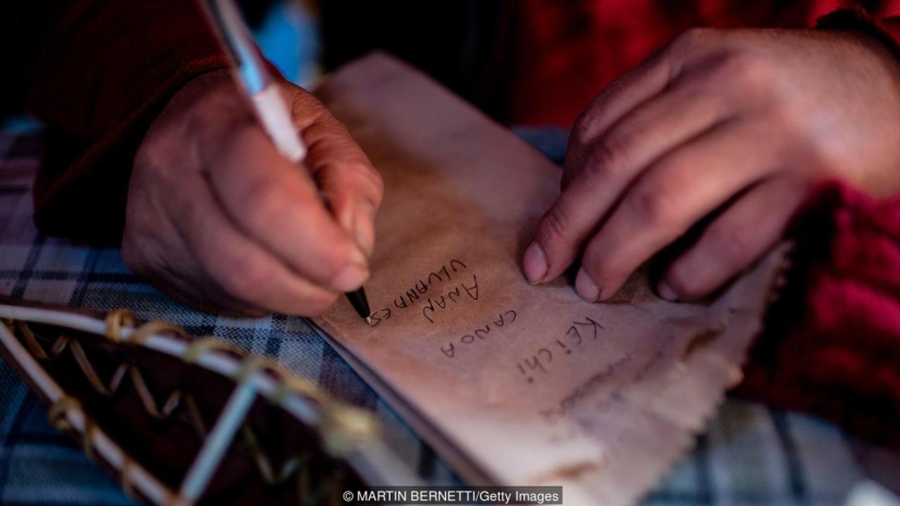 Mamihlapinatapai es la palabra más misteriosa y difícil de traducir de un idioma casi extinto