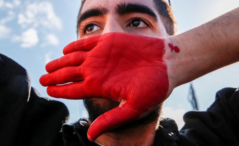Manifestantes se concentran en todo el mundo por la muerte de Mahsa Amini Manifestantes se concentran en todo el mundo por la muerte de Mahsa Amini