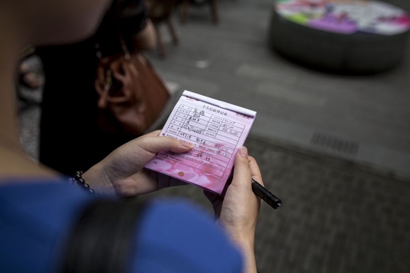 "Markets of love": how women are looking for marriage partners in China