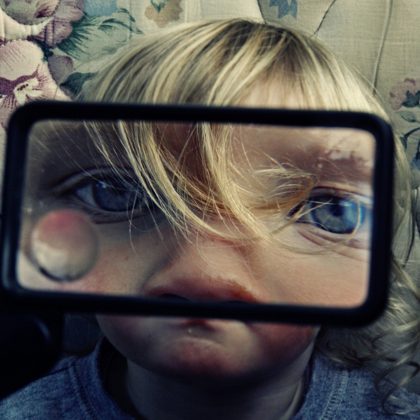 "Me fascina el misterio que esconden los rostros": los expresivos retratos de Billy Plummer