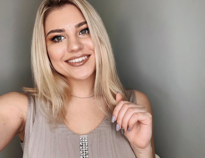 Mil diablos! La nieta de 20 años de Mikhail Boyarsky golpeó con sus formas Mil diablos! La nieta de 20 años de Mikhail Boyarsky golpeó con sus formas