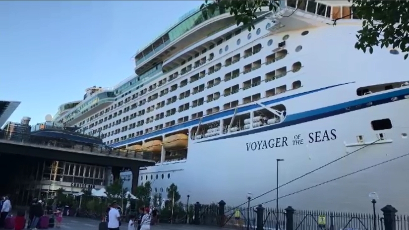 Mil indios danzantes arruinaron un crucero para vacacionistas