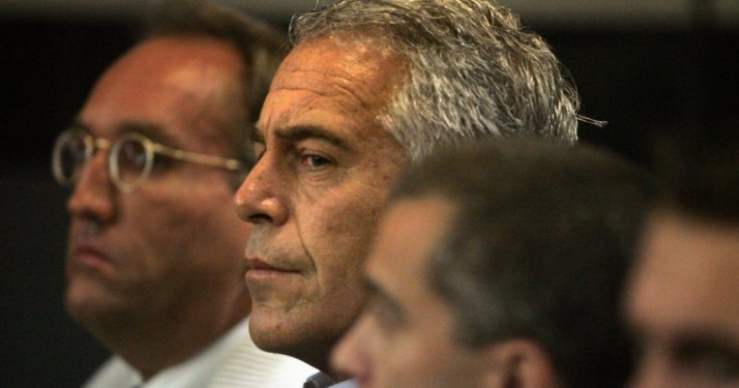 Millionaire pedophile Epstein committed suicide in prison, but his case is not closed