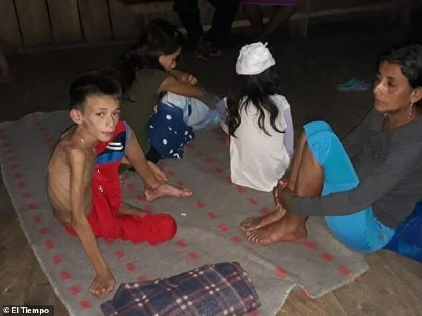 Miraculous rescue: a woman and her three children wandered through the jungle for more than a month Miraculous rescue: a woman and her three children wandered through the jungle for more than a month