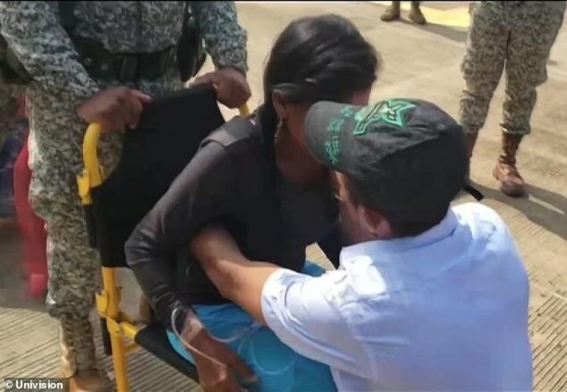 Miraculous rescue: a woman and her three children wandered through the jungle for more than a month Miraculous rescue: a woman and her three children wandered through the jungle for more than a month