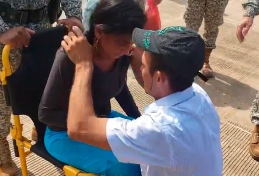 Miraculous rescue: a woman and her three children wandered through the jungle for more than a month