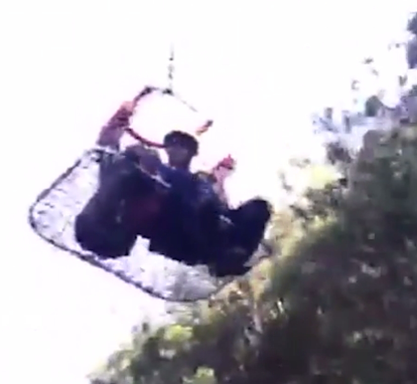 Miraculous rescue: A yoga instructor spent two weeks in the jungle and was found unharmed