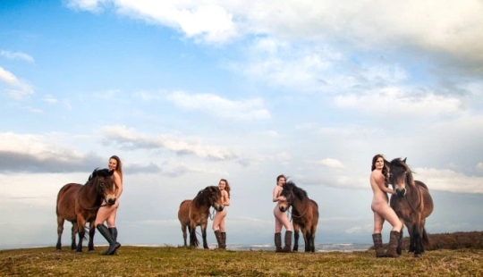 Misericordia desnuda: estudiantes de veterinaria escoceses se desnudaron en nombre de la caridad