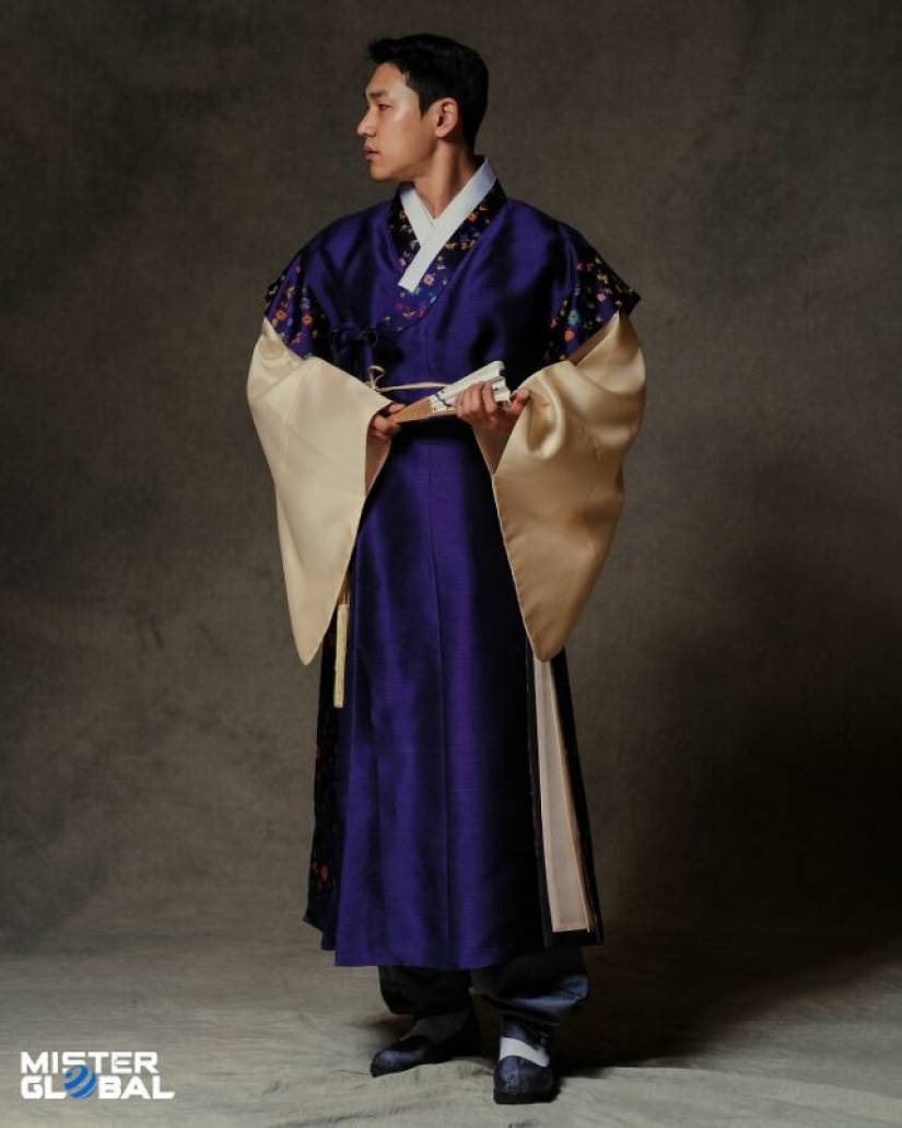 Mister Global 2021 contestants dressed in national costumes and look like video game bosses Mister Global 2021 contestants dressed in national costumes and look like video game bosses