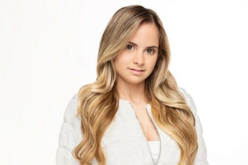 Modelo de 24 años cumplió su sueño de convertirse en la primera modelo de Victoria's Secret con síndrome de Down