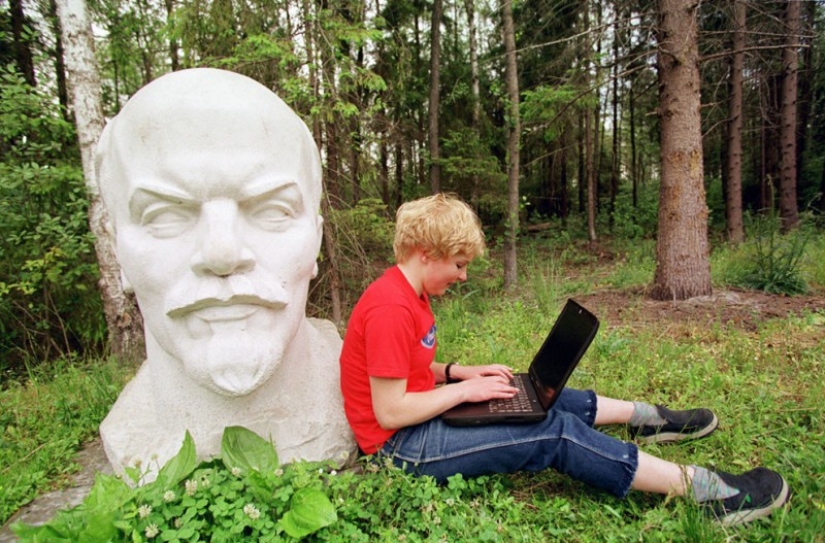 Monumentos a Vladimir Lenin en todo el mundo