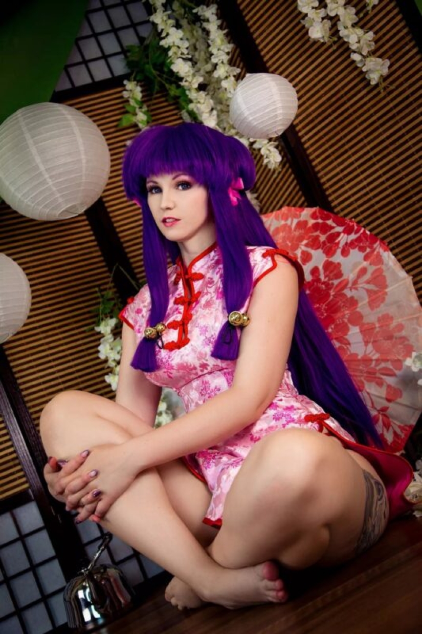 Mouse, bunny, kitty: sexy cosplayer and model Nana Kuronoma