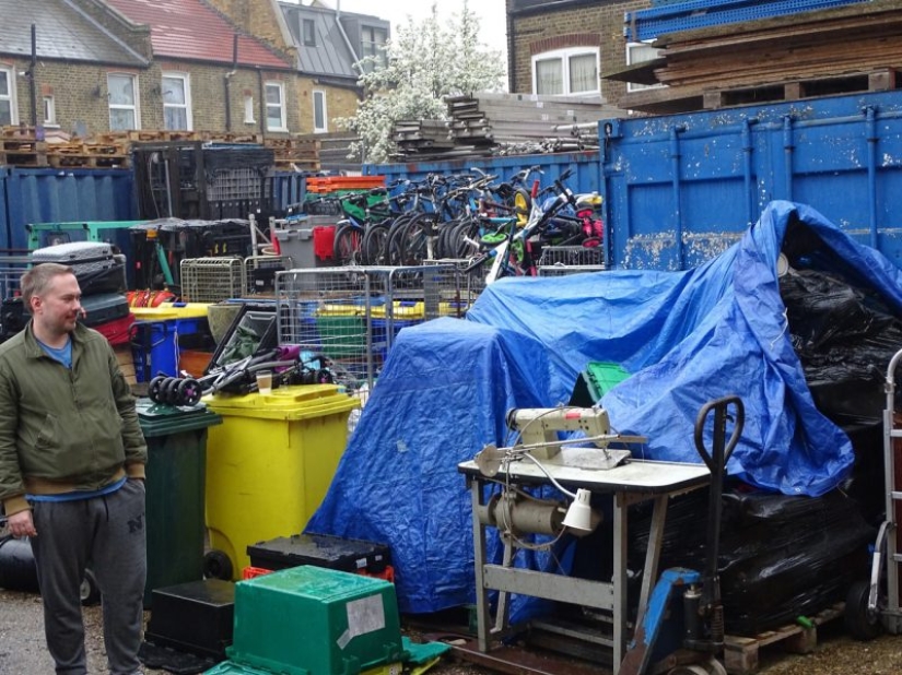 Muerte, diamantes y compras: cómo se llevan a cabo las subastas policiales en Londres