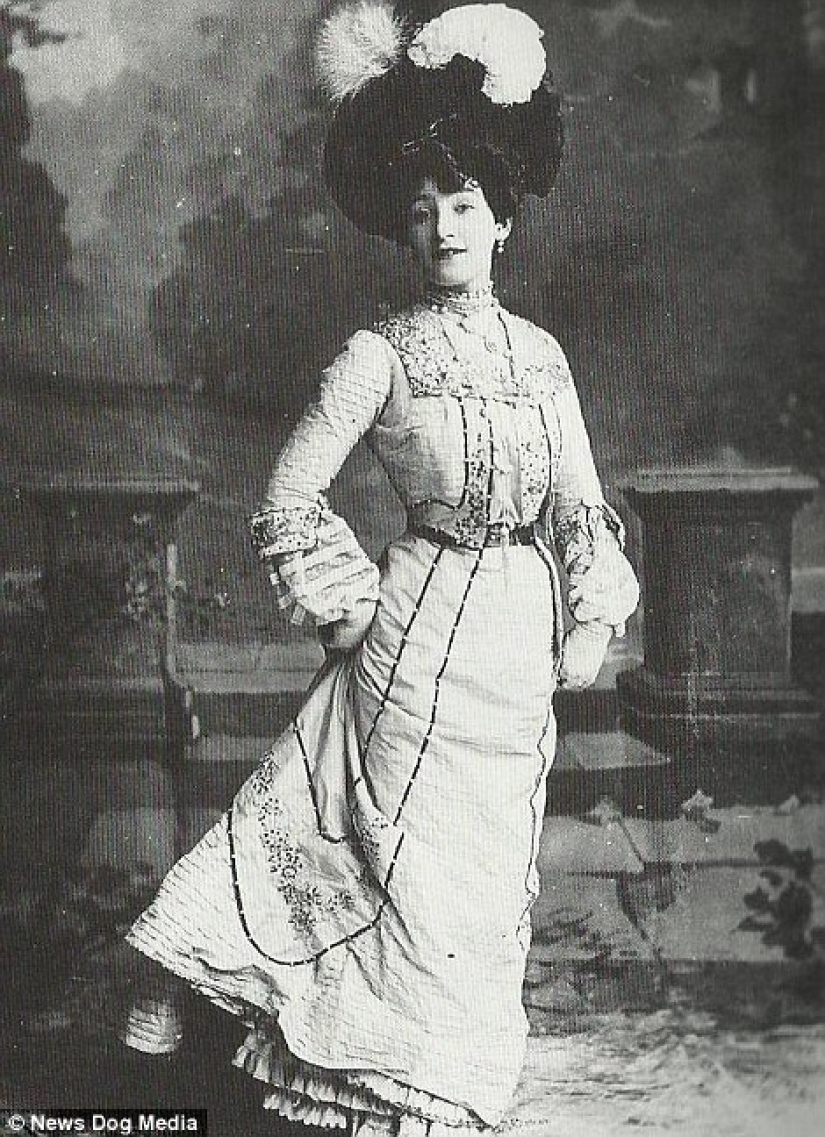 Mujeres que gobernaron París desde la cama: un catálogo escandaloso con cortesanas parisinas del siglo XIX