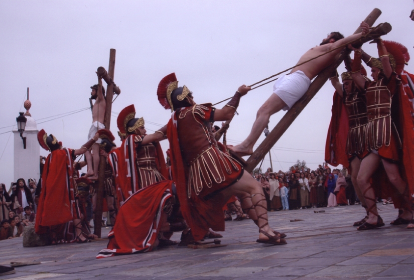 Murió como Jesucristo: científicos italianos han descubierto el esqueleto de un hombre crucificado