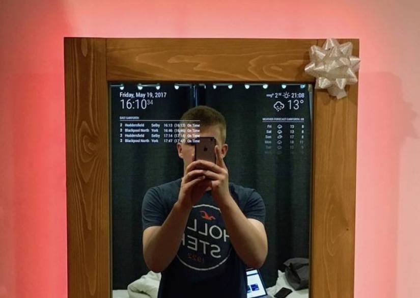 My light, mirror, tell me: the guy made a magic mirror with his own hands My light, mirror, tell me: the guy made a magic mirror with his own hands