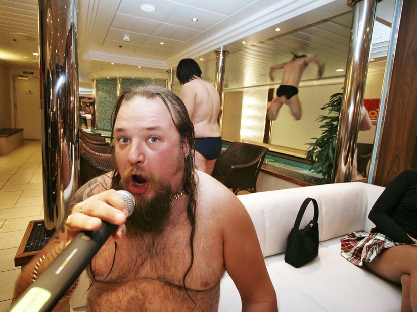 Nadie canta karaoke como los tímidos finlandeses Nadie canta karaoke como los tímidos finlandeses