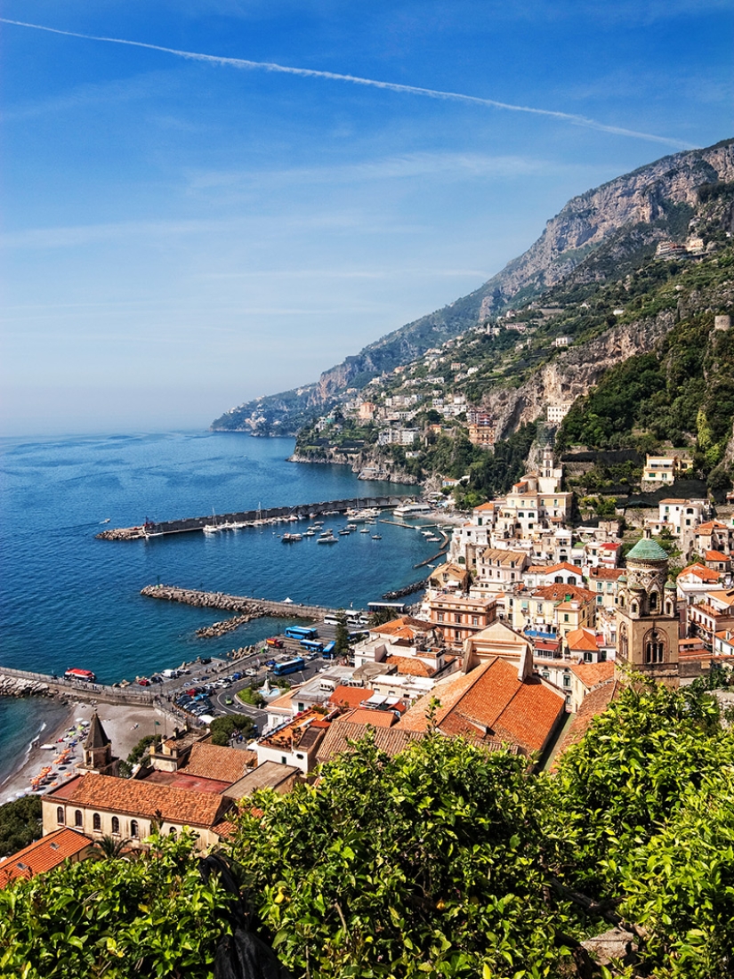 Naples Awakens the Five Senses