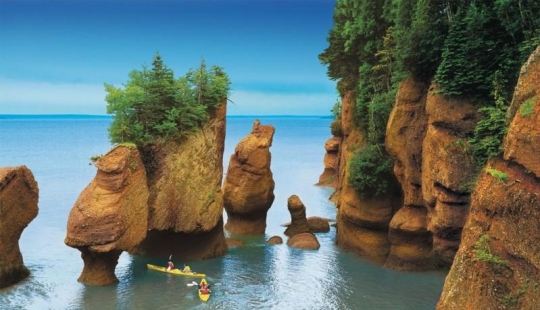 Natural wonder — Hopewell Rocks in the Bay of Fundy Natural wonder — Hopewell Rocks in the Bay of Fundy