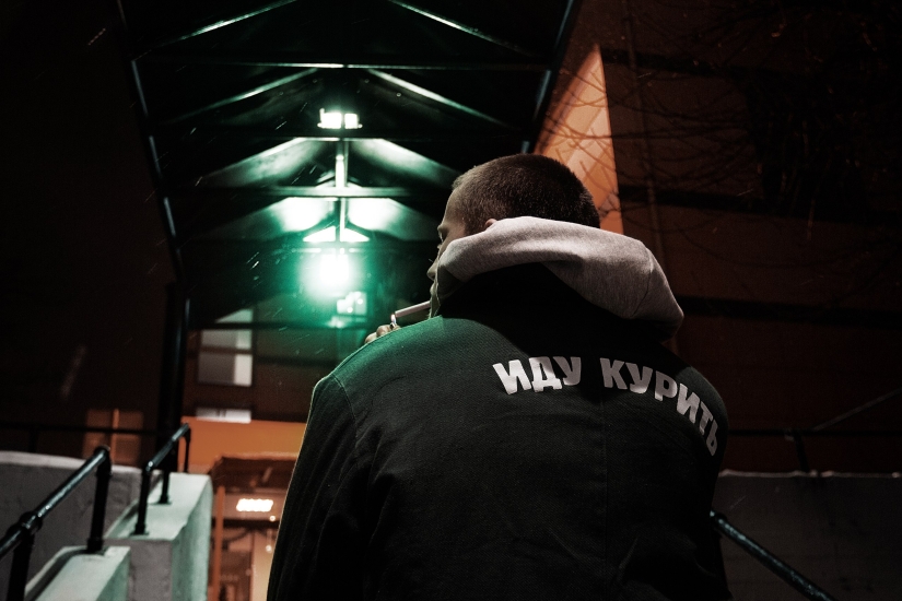 Neon cyberpunk fantasy: the outskirts of Moscow as you have never seen them Neon cyberpunk fantasy: the outskirts of Moscow as you have never seen them