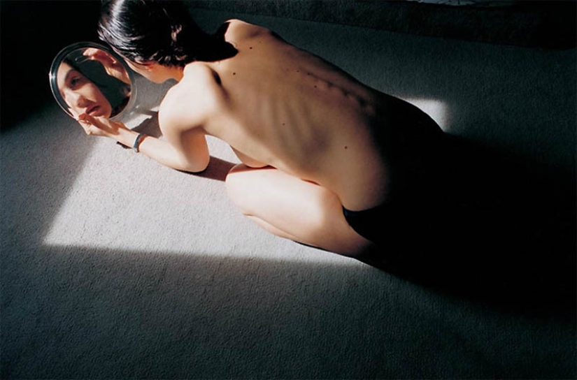 Never closer: Elinor Carucci's family photos from the "Closer" series