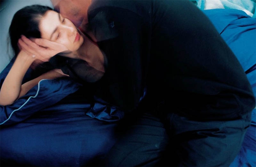 Never closer: Elinor Carucci's family photos from the "Closer" series