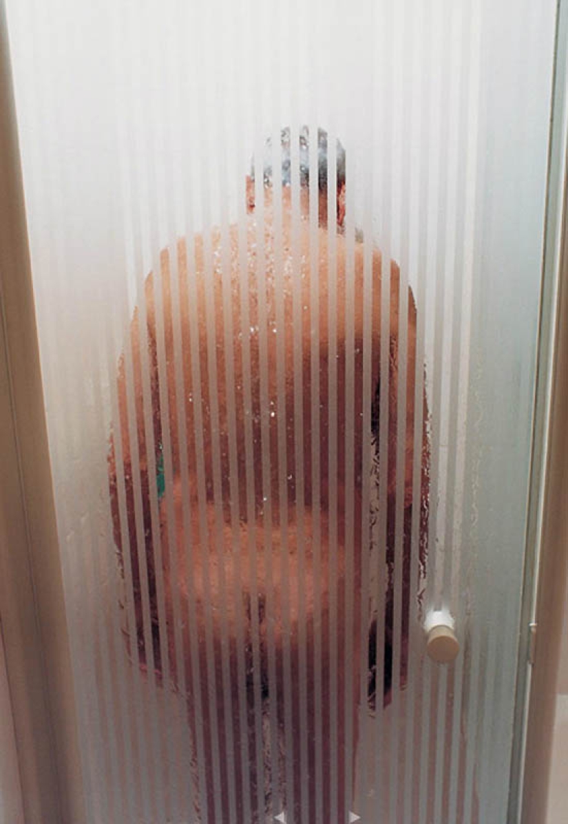 Never closer: Elinor Carucci's family photos from the "Closer" series