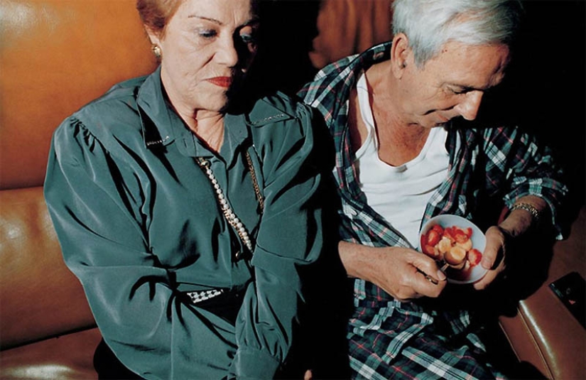 Never closer: Elinor Carucci's family photos from the "Closer" series