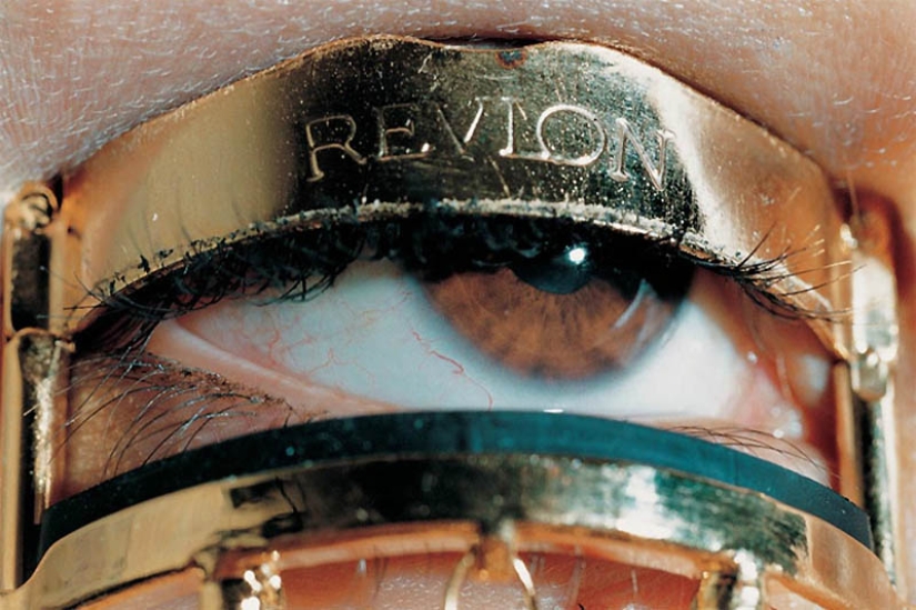 Never closer: Elinor Carucci's family photos from the "Closer" series