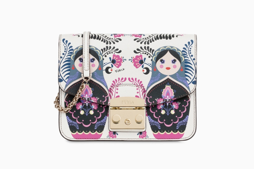 New Balance presented the Russian-inspired collection of sneakers "Caviar and Vodka" New Balance presented the Russian-inspired collection of sneakers "Caviar and Vodka"