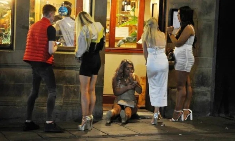 New Year's fireworks: the bright finale of a festive binge in the UK