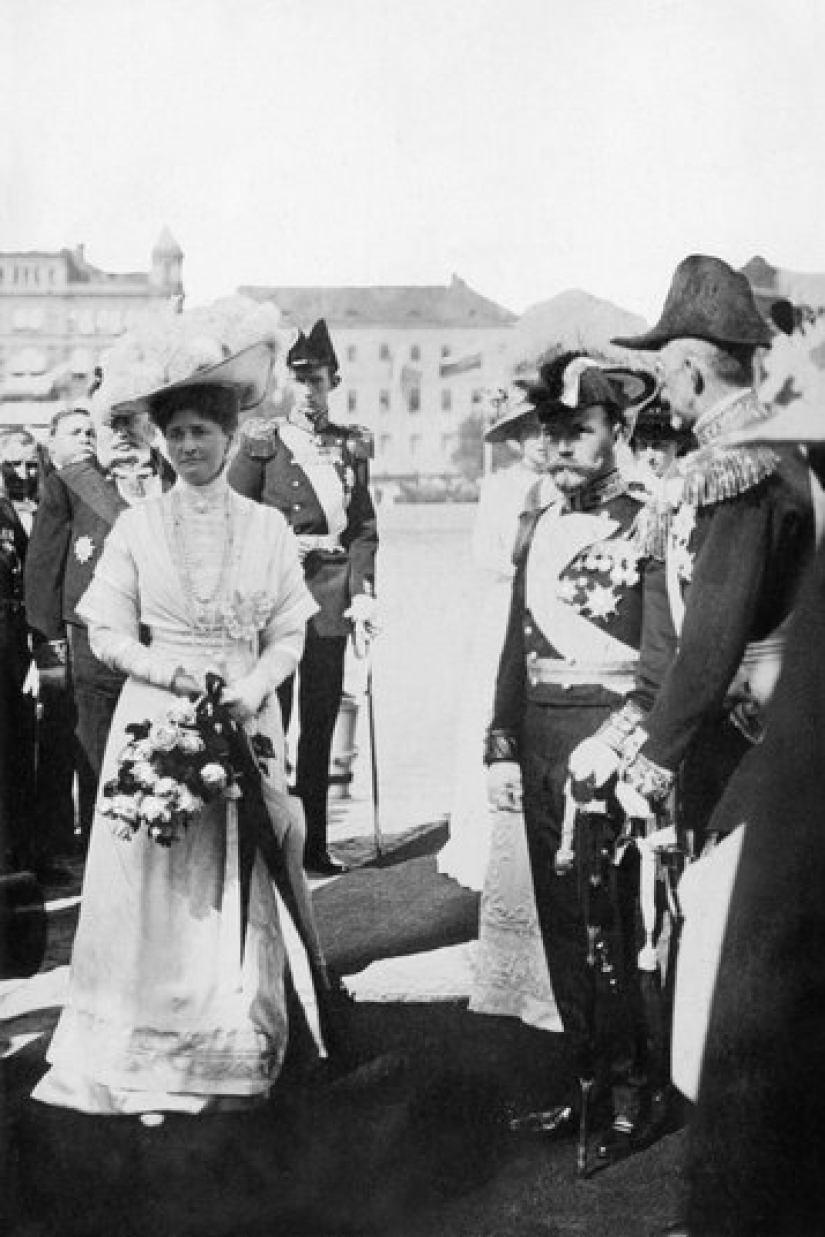 Nicholas II and Alexandra: a 23-year-long honeymoon